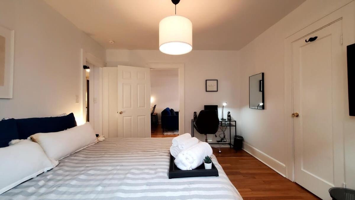 The Blue Sapphire 2Br 2 King Beds & Ample Backyard Lejlighed Bridgeport Eksteriør billede
