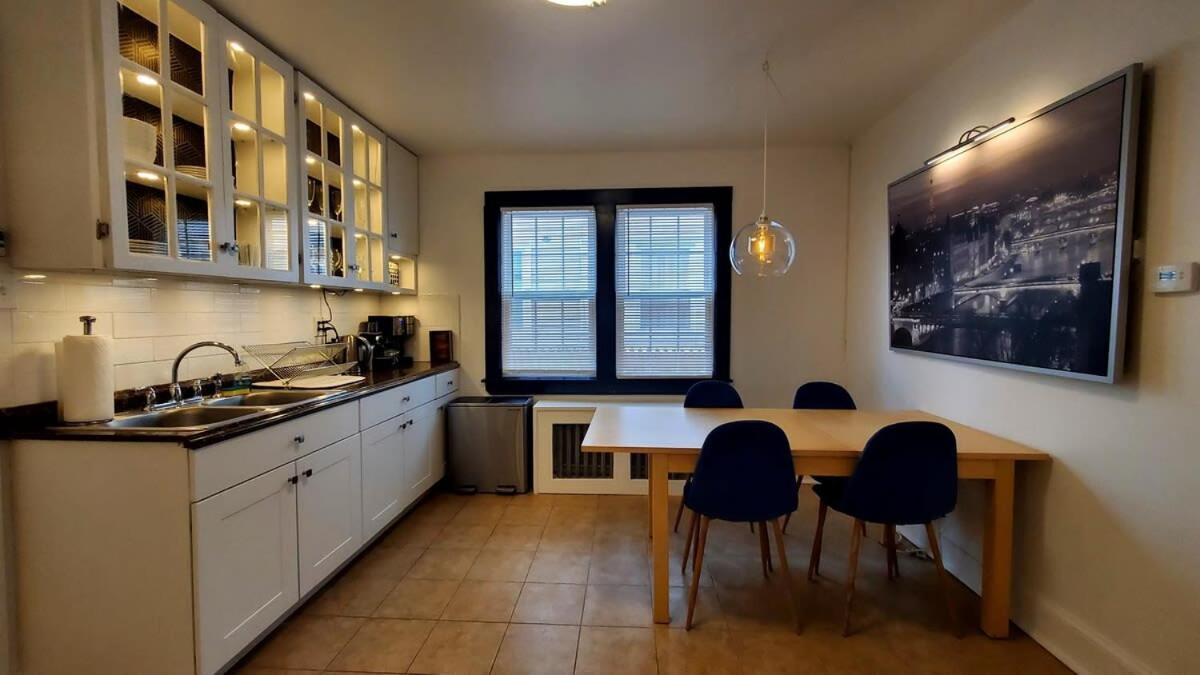 The Blue Sapphire 2Br 2 King Beds & Ample Backyard Lejlighed Bridgeport Eksteriør billede