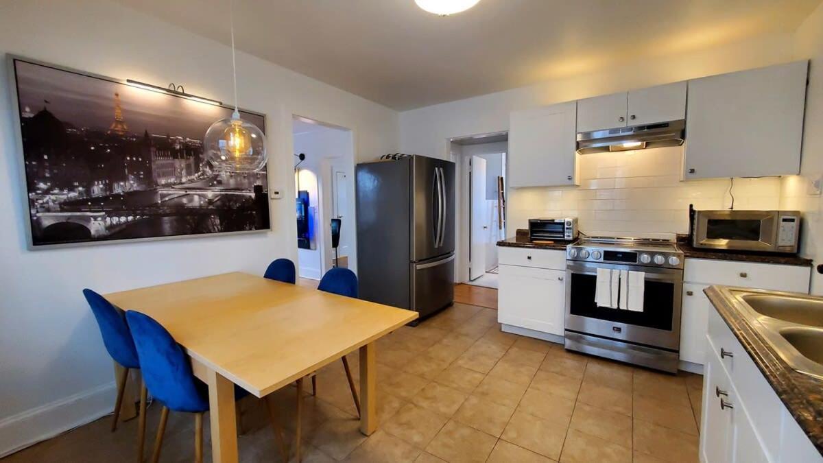 The Blue Sapphire 2Br 2 King Beds & Ample Backyard Lejlighed Bridgeport Eksteriør billede
