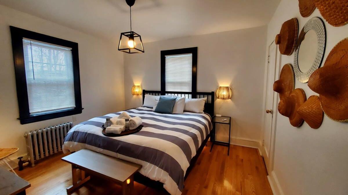 The Blue Sapphire 2Br 2 King Beds & Ample Backyard Lejlighed Bridgeport Eksteriør billede