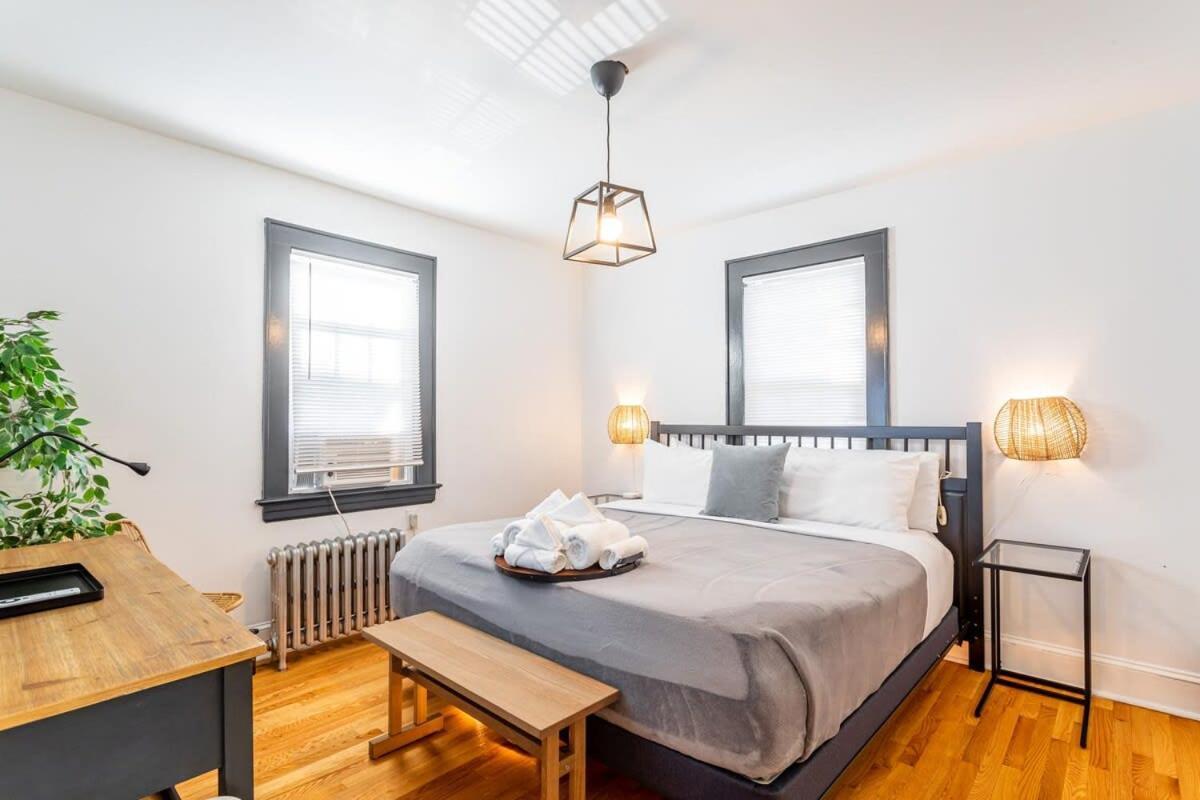 The Blue Sapphire 2Br 2 King Beds & Ample Backyard Lejlighed Bridgeport Eksteriør billede